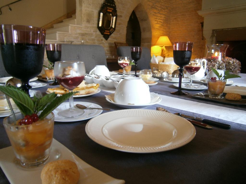 Hotel Le Relais du Haras à Champagné-Saint-Hilaire Extérieur photo